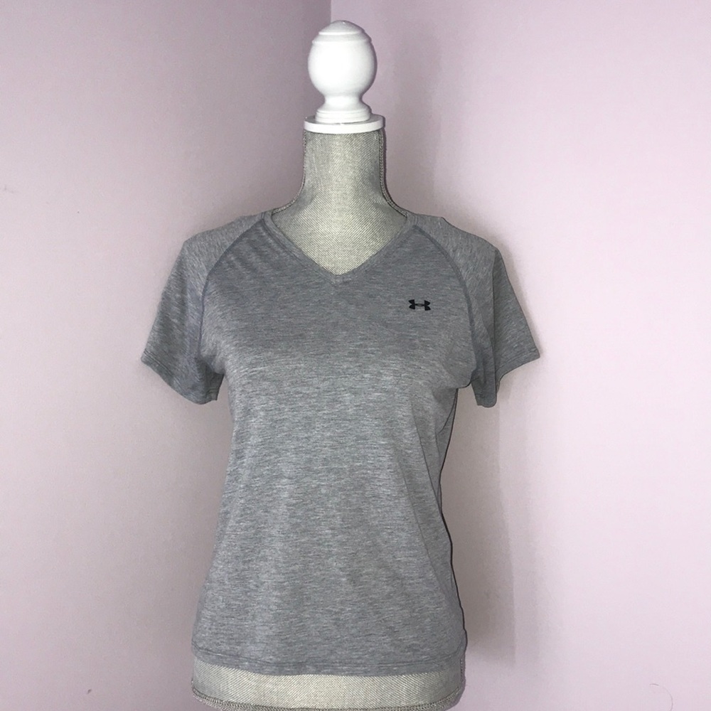 Gray under armour short sleeve shirt
